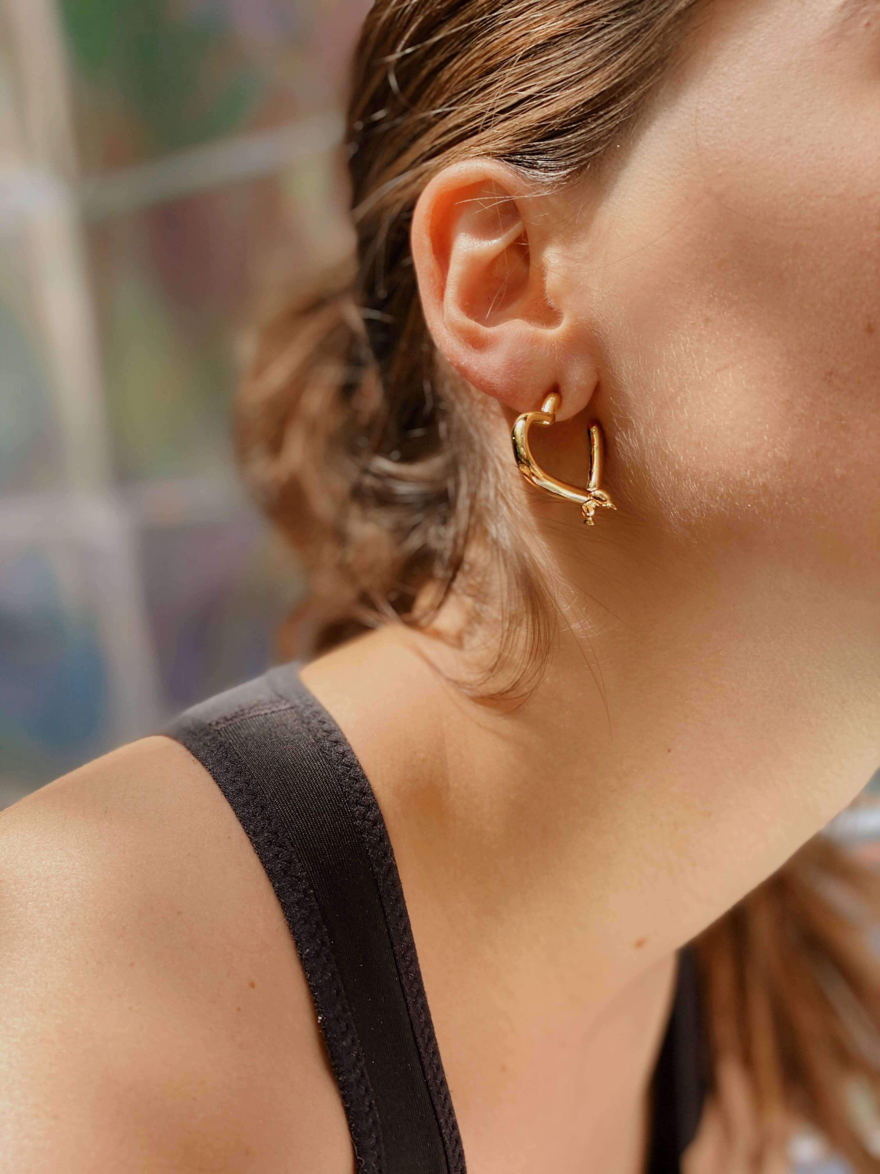 Aretes Latex balloon corazón dorados